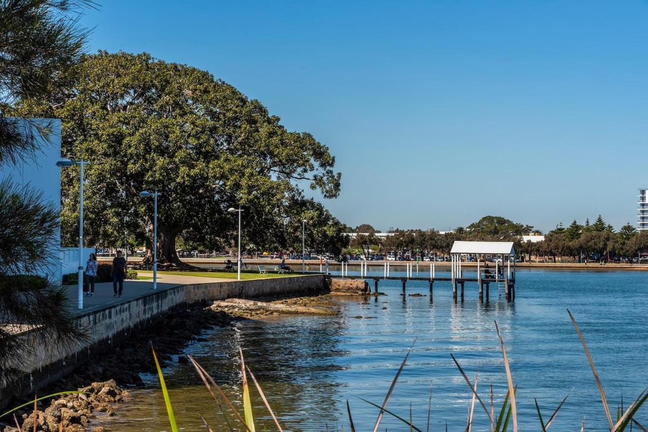 The Hutt On Mandurah Marina Apartment ภายนอก รูปภาพ